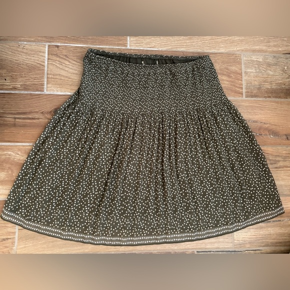 Polka Dot Women's Skirt - Olive Green‎ - Picture 1 of 4